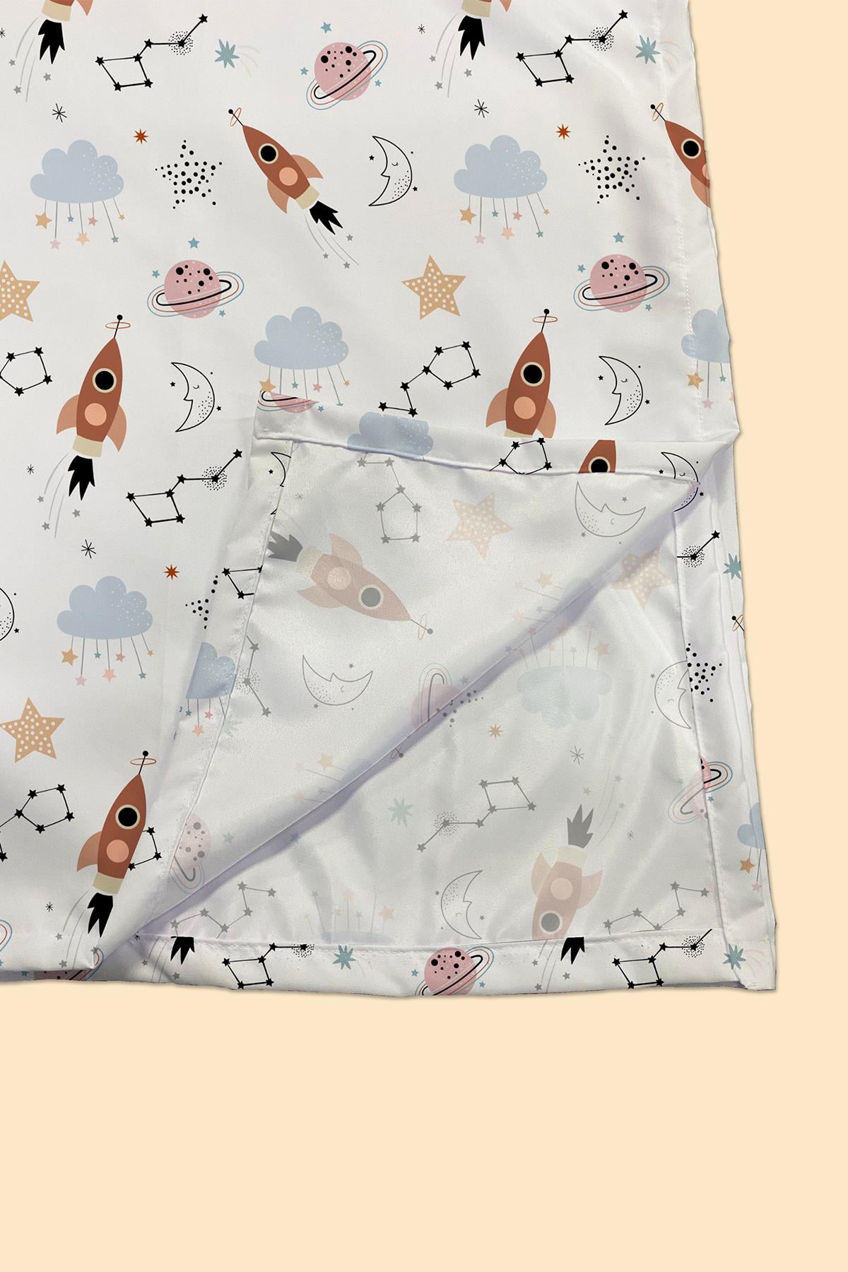 Arancione Co. Space Galaxy Water Repellent, Yer/Mama Sandalyesi Altı, Aktivite, Yemek ve Oyun Örtüsü