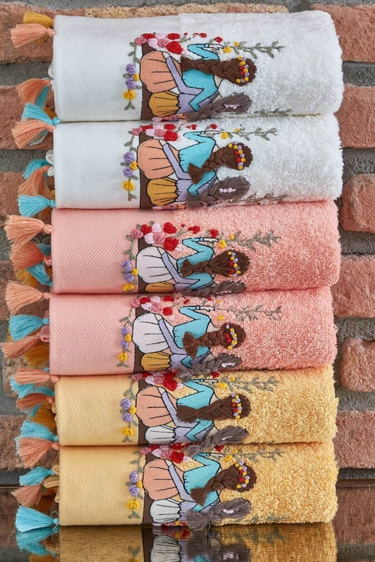 Dantela 8600 El-İşi Nakışlı Pamuklu Havlu 50x90 Cm