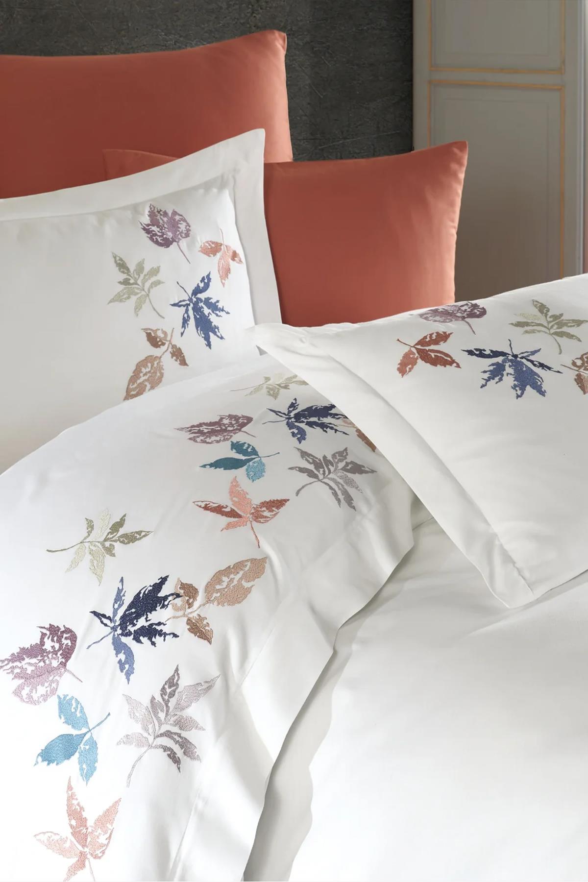 Dantela Hazan Nakışlı Pamuk Saten Nevresim Takımı Beyaz