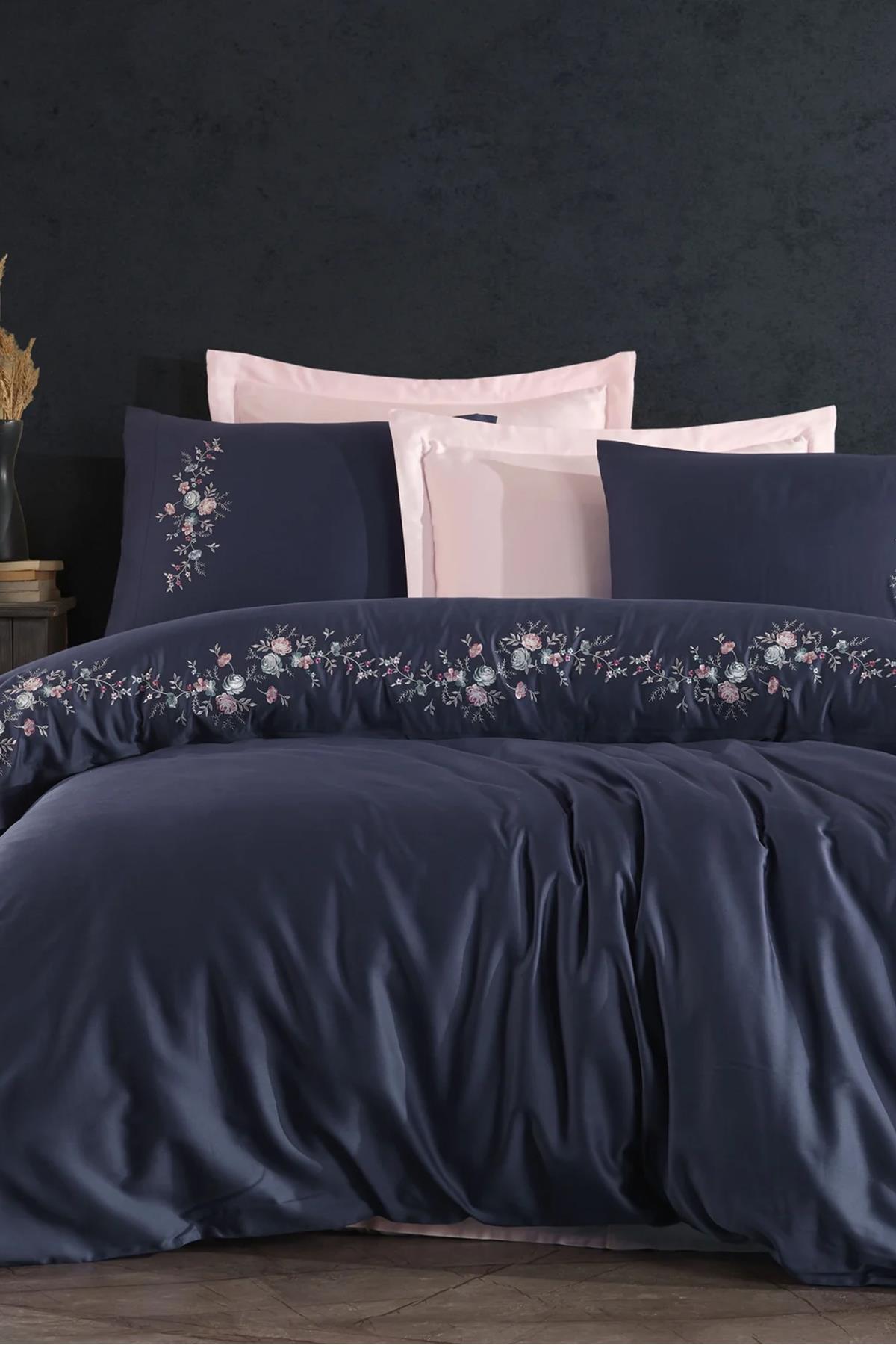 Dantela Piraye Nakışlı Pamuk Saten Nevresim Takımı