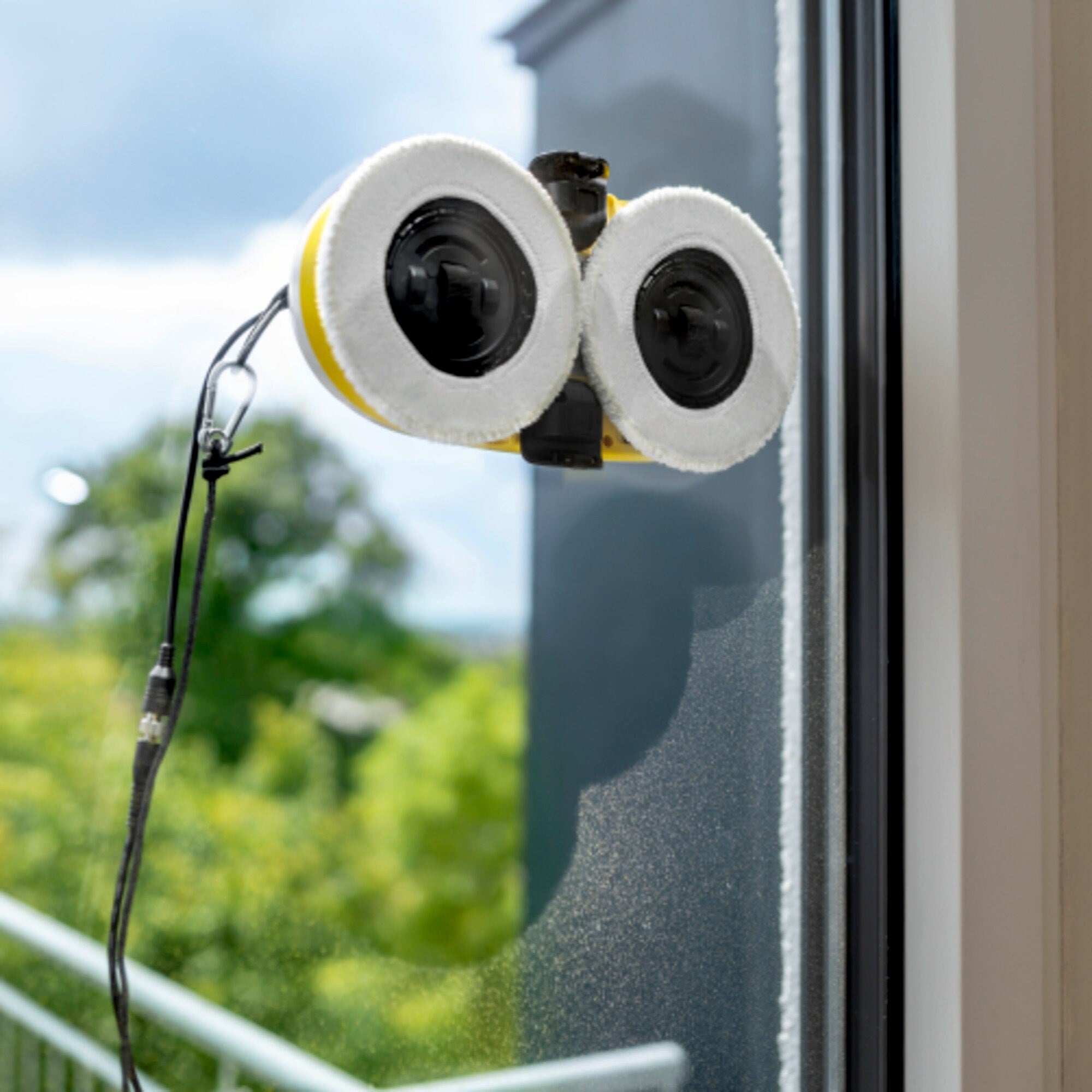 Kärcher RCW 2 Cam Temizleme Robotu
