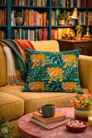 Evdek Çift Tarafı Baskılı Kırlent Kılıfı 6EBD48