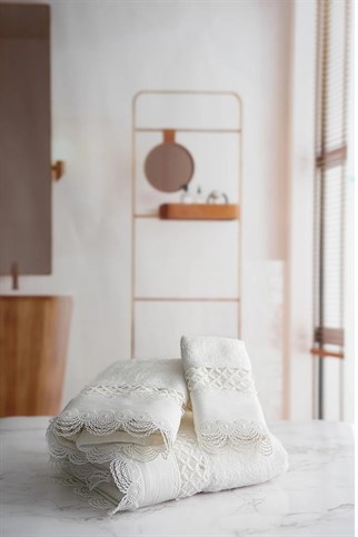 Royal Nazik Queen Banyo Havlu Krem 90x150 Cm
