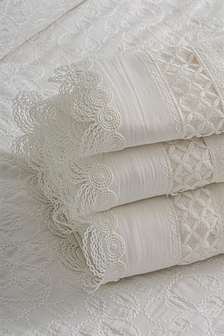 Royal Nazik Queen Banyo Havlu Krem 90x150 Cm