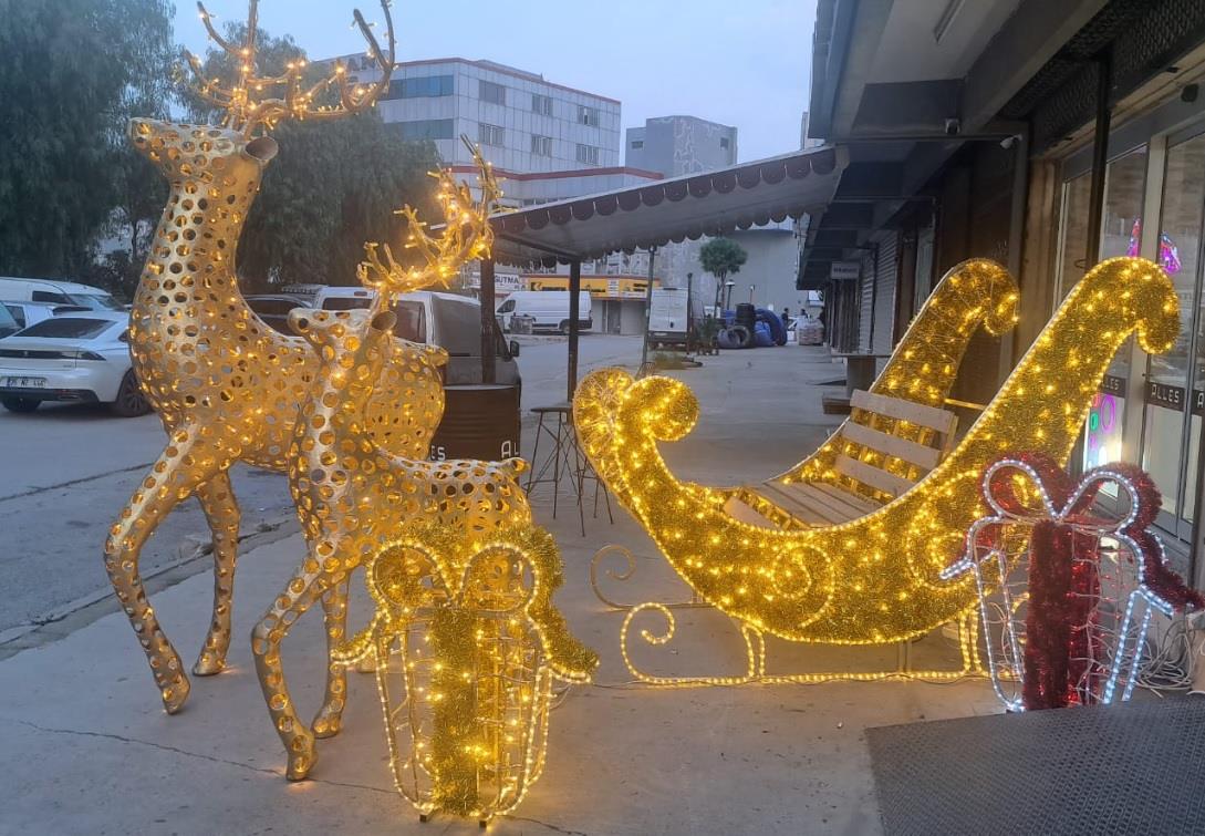 YILBAŞI LED GEYİK DEKOR ( 1,90 MT ) LED IŞIKLI BÜYÜK BOY GEYİK