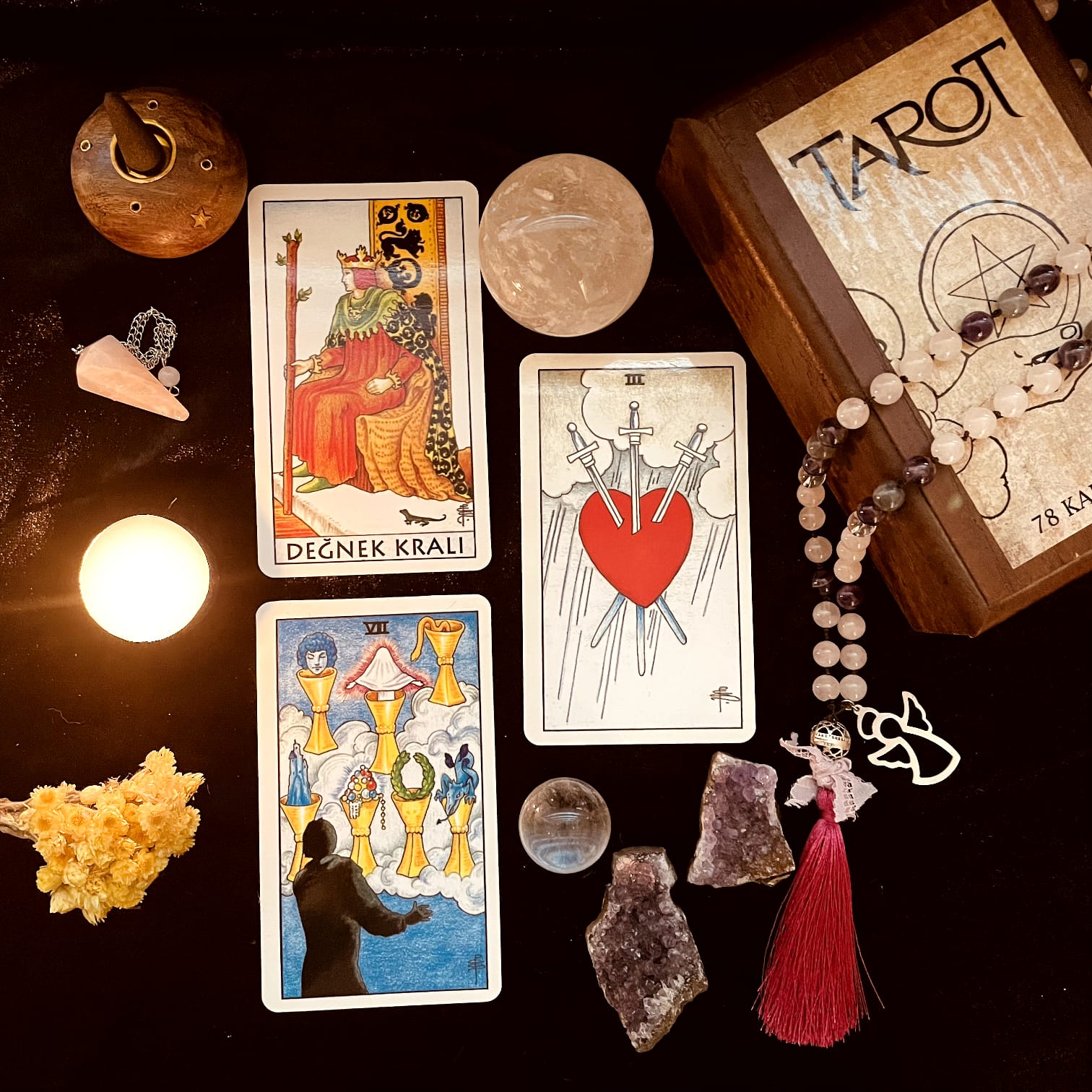 Tarot nedir, tarot kartları, tarot nasıl kullanılır, tarot tarihçesi, TAROT: Yürüdüğümüz yola anlam vermek için bir destek