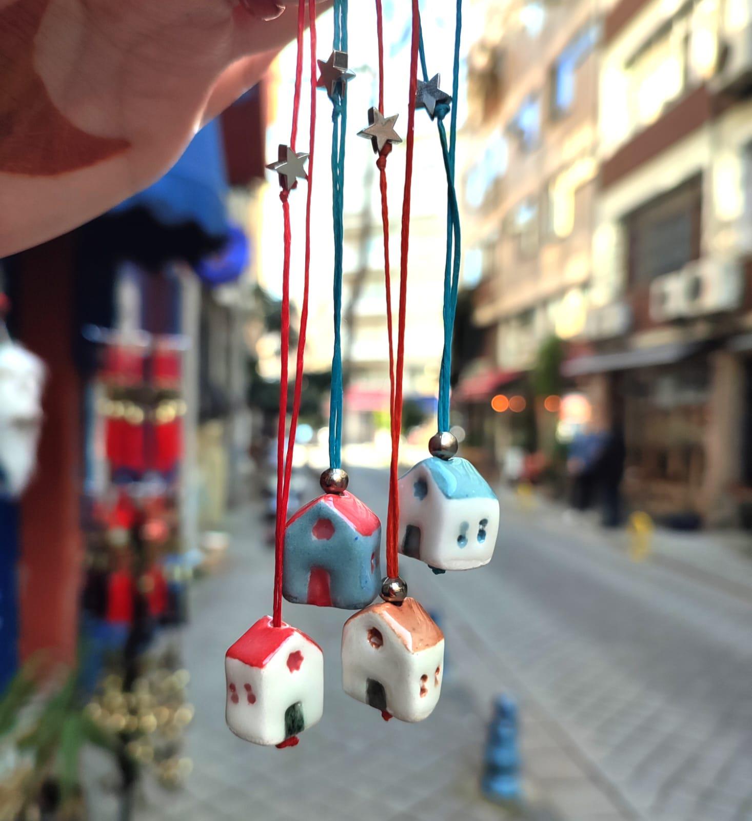 Ev Niyeti Seramik Kolye