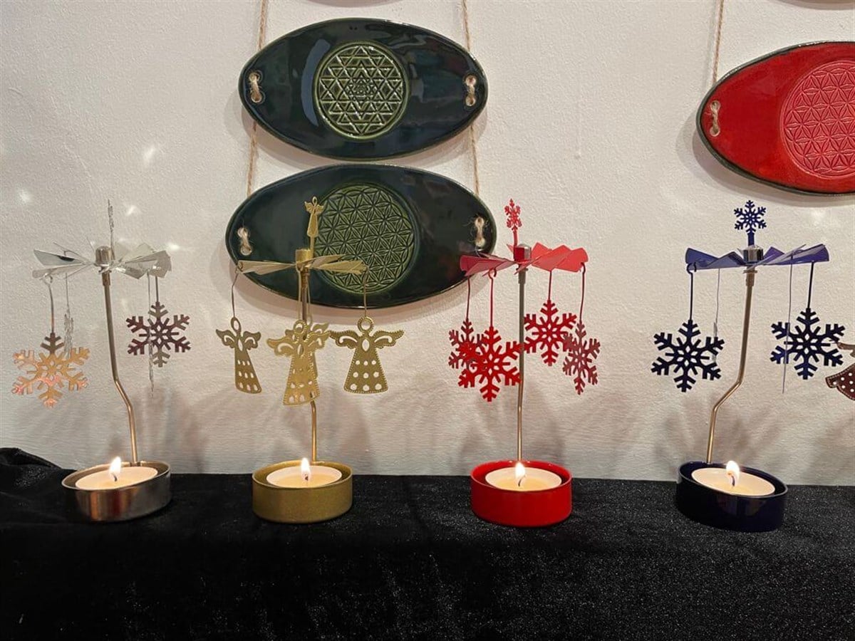 Kar Tanesi Dönen Mumluk