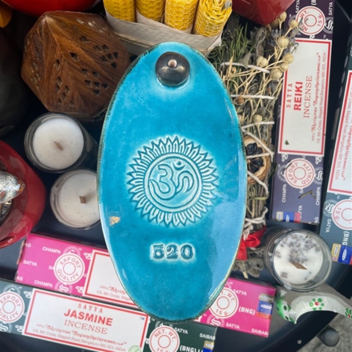 Om (Aum) Tütsülük 520