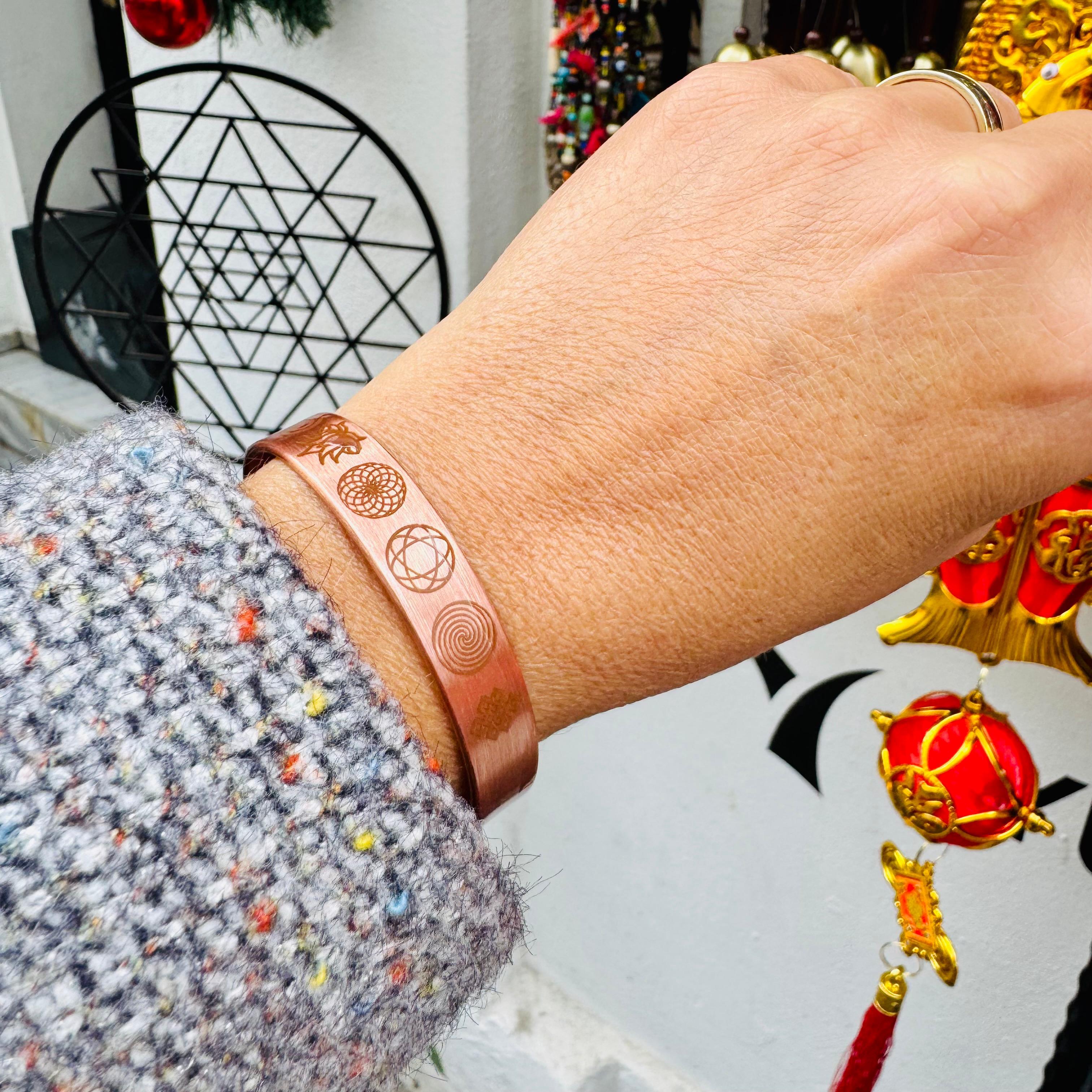 Sembollü Bakır Bileklik