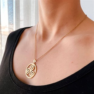 Triskele Kolye Ucu (Zincir hediyeli)