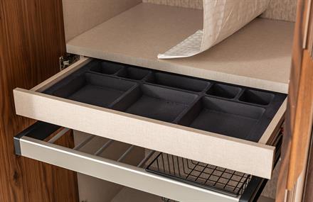 Letts Kapaklı Dolap