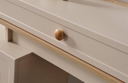 Mivora Makyaj Masası