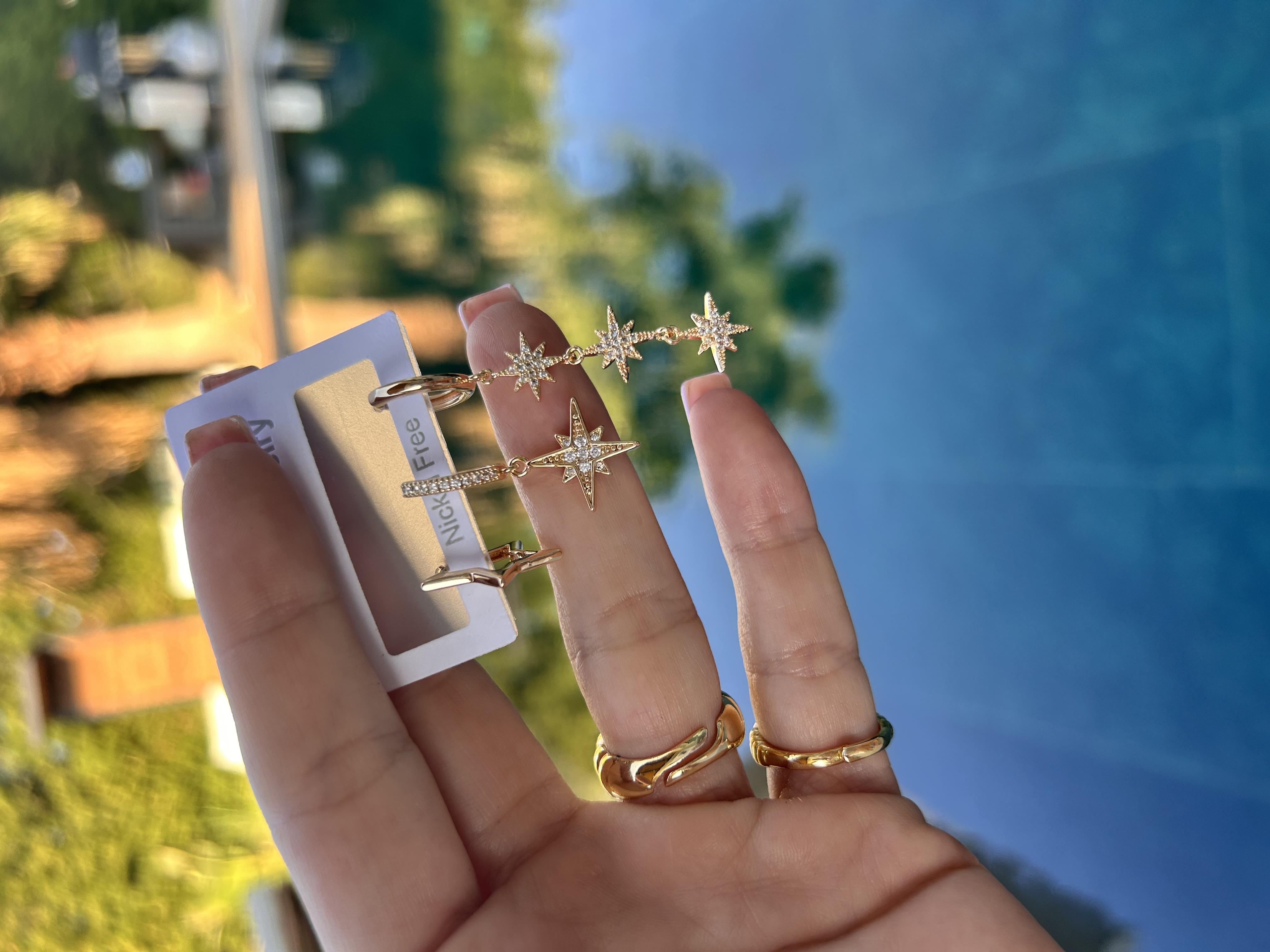 Bujiteri küpeLa MervKUTUP LONG GOLD KÜPEKUTUP LONG GOLD KÜPE