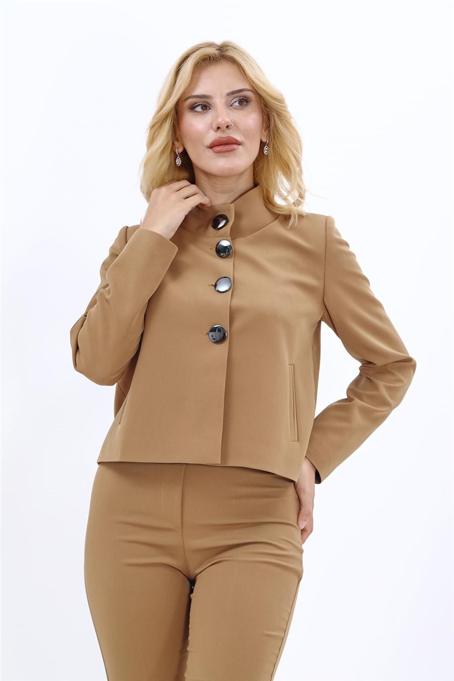 Boydan Düğmeli Mini Ceket-Camel