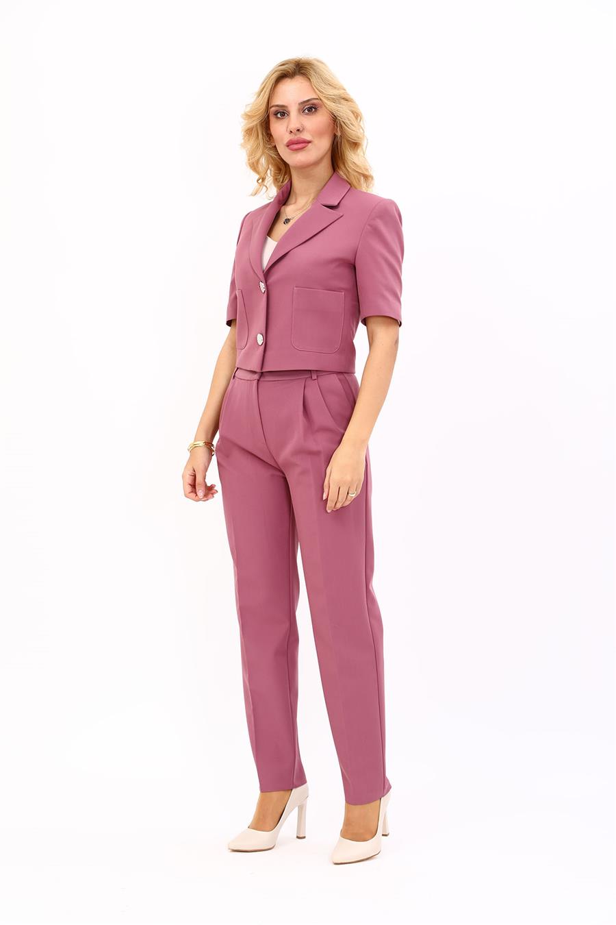 Erkek Yaka Kısa Ceket &  Kemerli Köprülü Dar Paça Pantolon-Rose