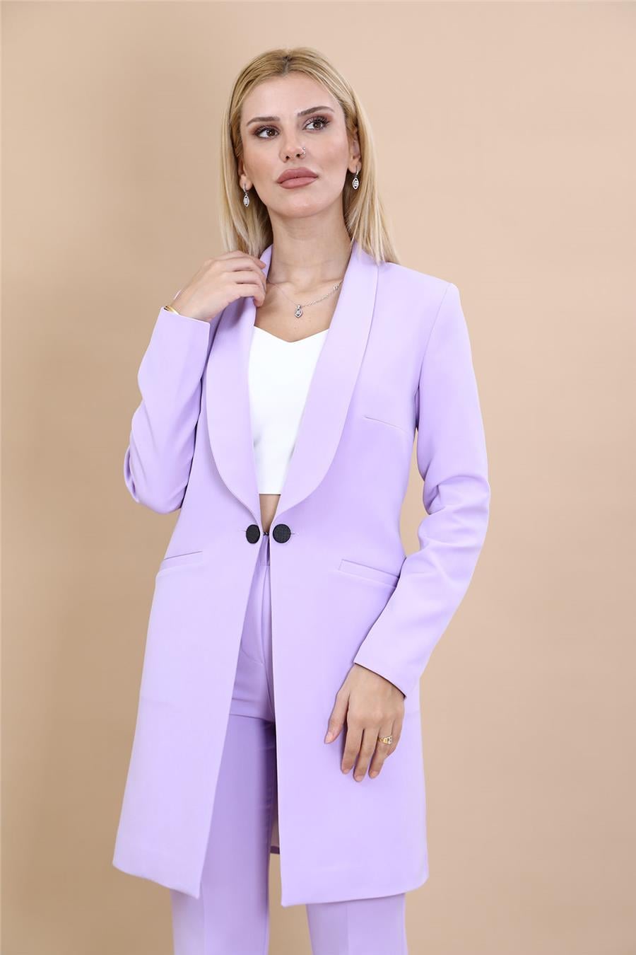 Helen Ceket-Menekşe
