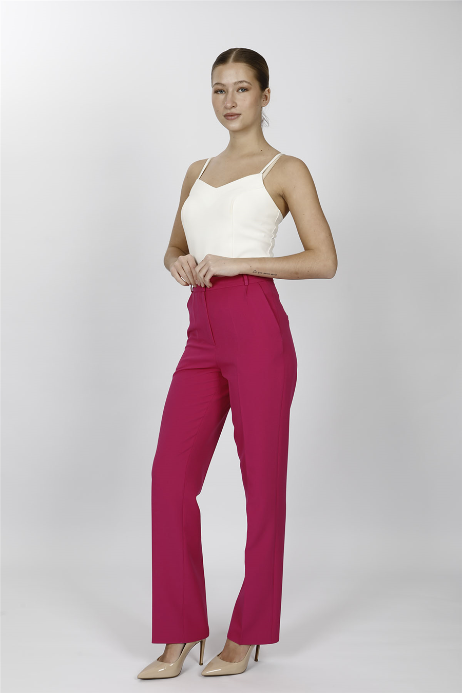 Kemerli Boru Paça Pantolon-Fuşya