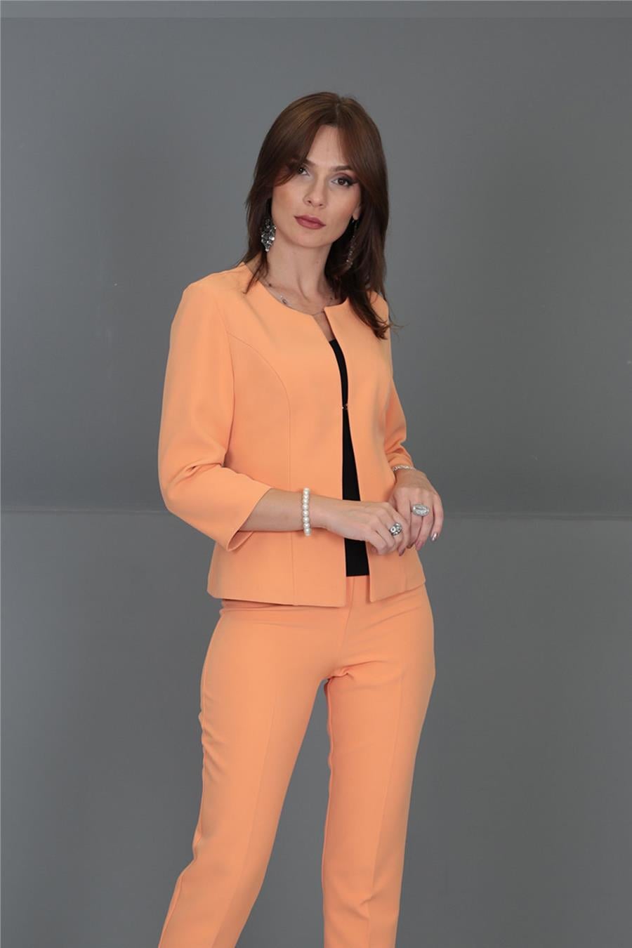 Oval Yaka Kısa Ceket-Şeftali