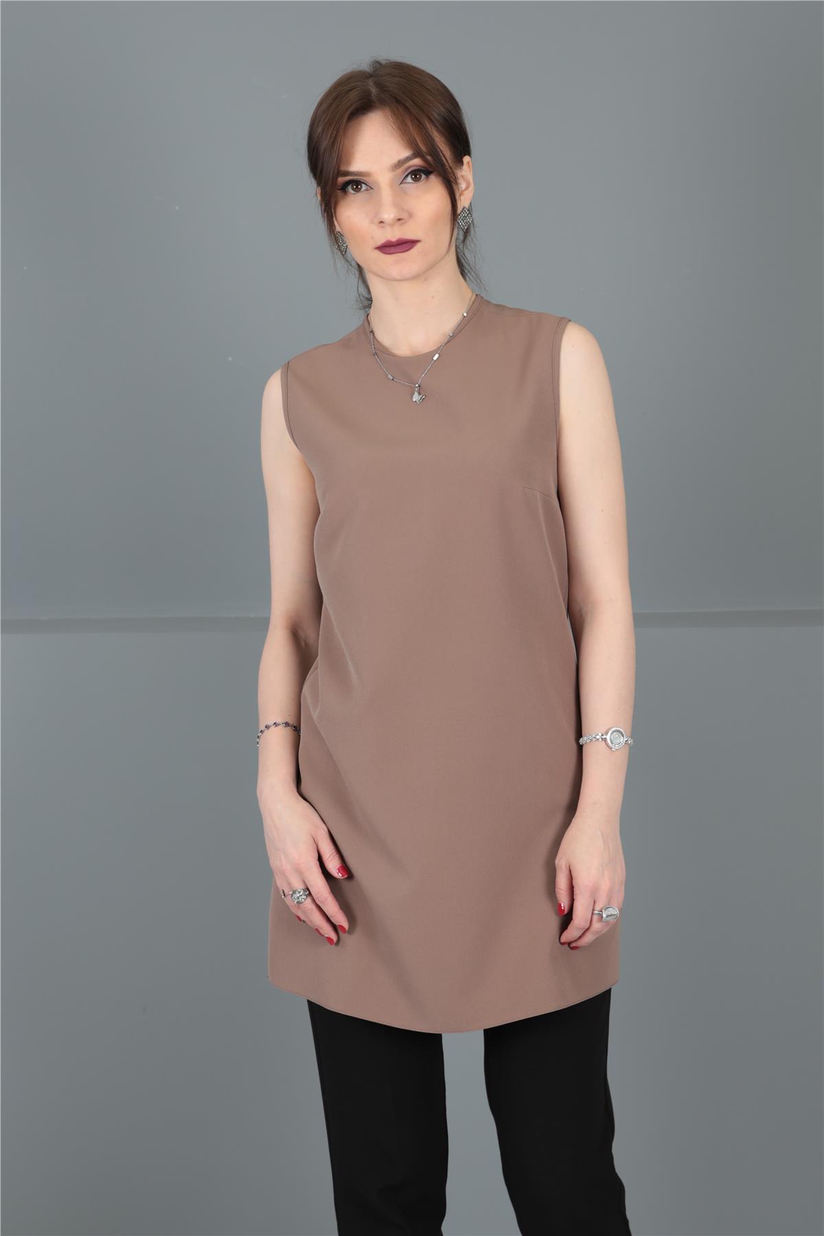 Sıfır Yaka Kolsuz Bluz-Kahve - 3001100