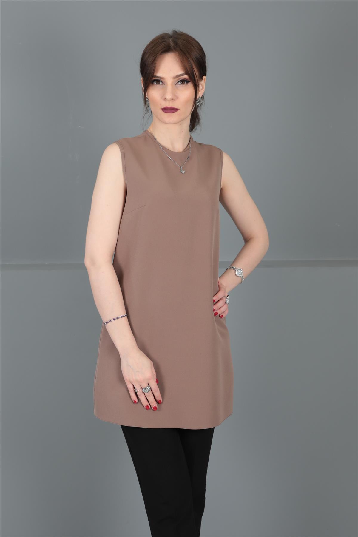 Sıfır Yaka Kolsuz Bluz-Kahve - 3001100