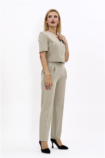 Kısa Kollu Yakasız Mini Ceket & Pileli  Boru Paça Pantolon Takım-Bambu