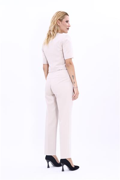  Kısa Kollu Yakasız Mini Ceket & Pileli  Boru Paça Pantolon Takım-Bej