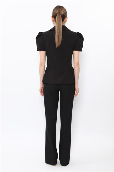 Dik Yaka Kısa Kollu Ceket & Kemerli İspanyol Paça Pantolon-Siyah