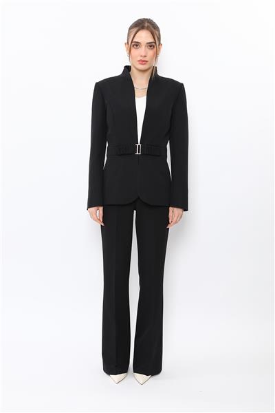 Dik Yaka Tokalı Ceket & Kemerli İspanyol Paça Pantolon-Siyah