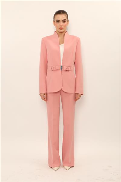 Dik Yaka Tokalı Ceket & Kemerli İspanyol Paça Pantolon-Pudra