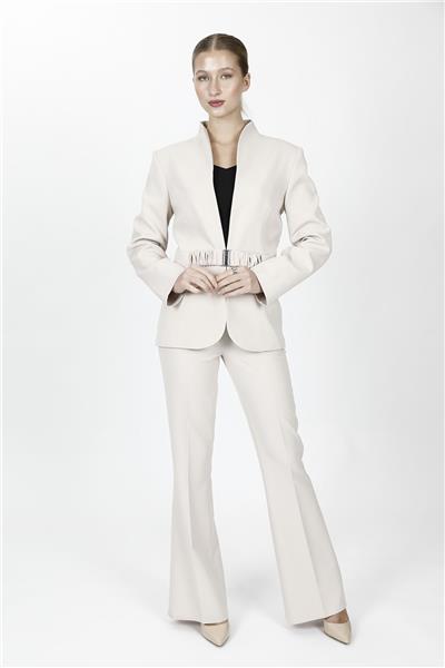 Dik Yaka Tokalı Ceket & Kemerli İspanyol Paça Pantolon-Bej