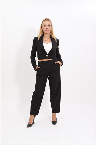 Erkek Yaka Tek Düğmeli Kısa Ceket & Paçası Pileli Pantolon-Siyah