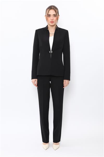 Hakim Yaka Tek Agraflı Düz Ceket & Kemerli Boru Paça Pantolon-Siyah