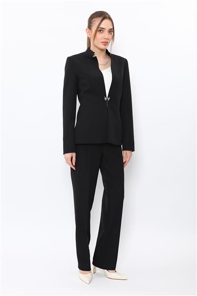 Hakim Yaka Tek Agraflı Düz Ceket & Kemerli Boru Paça Pantolon-Siyah