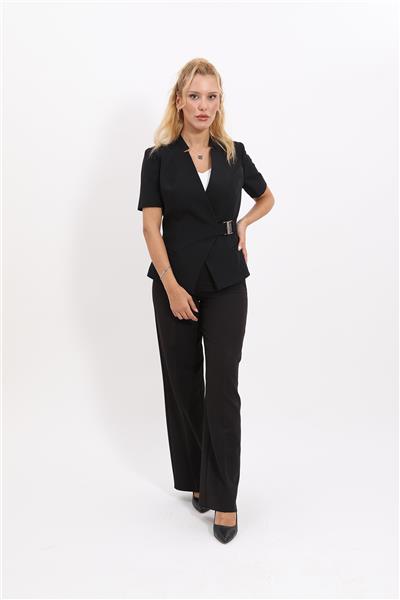 Hakim Yaka Yandan Tokalı Çapraz Ceket & Bol Paça Pantolon-Siyah