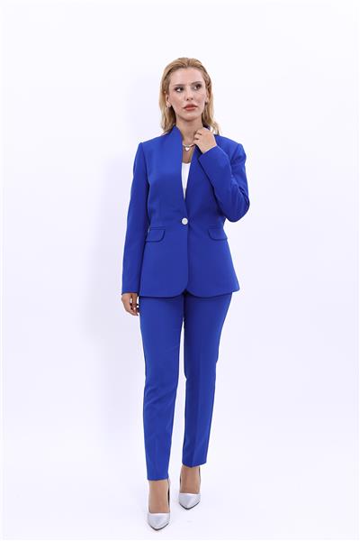 Kendinden Dik Yakalı Ceket & Dar Paça Pantolon-Saks