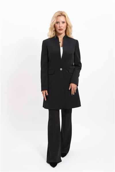 Kendinden Dik Yakalı Tek Düğmeli Uzun Ceket & İspanyol Paça Pantolon-Siyah