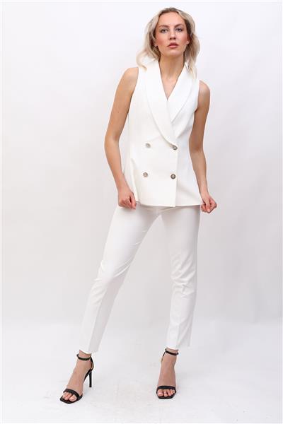 Şal Yaka Kruvaze Modern Yelek & Lastikli Dar Paça Pantolon Kadın Takım Elbise-Beyaz