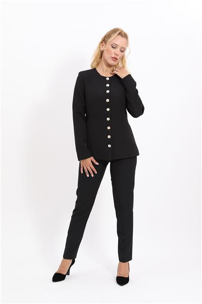 Sıfır Yaka Boydan Düğmeli Ceket & Dar Paça Pantolon-Siyah