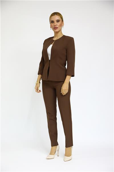 Sıfır Yaka Düz Kısa Ceket &  Dar Paça Pantolon-Kestane