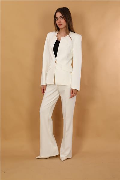 Sıfır Yaka Ön Robalı Ceket & Kemerli İspanyol Paça Pantolon-Beyaz