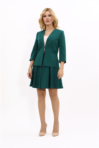 V Yaka Boydan Kuplu Kısa Ceket & Kısa Kloş Etek-Zümrüt