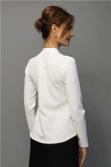 V Yaka Omuz Pileli Uzun Kol Bluz-Beyaz