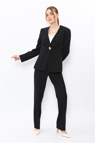 V Yaka Tek Düğmeli Ceket & Kemerli Boru Paça Pantolon-Siyah