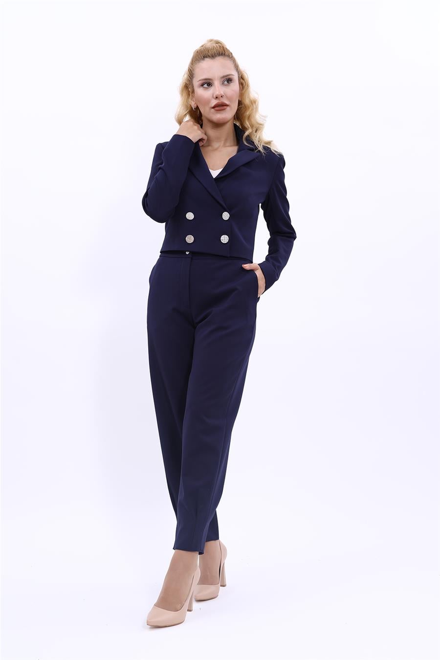 Erkek Yaka Kuruvaze Kısa Ceket & Paçası Pileli Pantolon-Lacivert Önder Özsoy 1048532 Mini Blazer Ceket & Pileli Paça Pantolon Takım