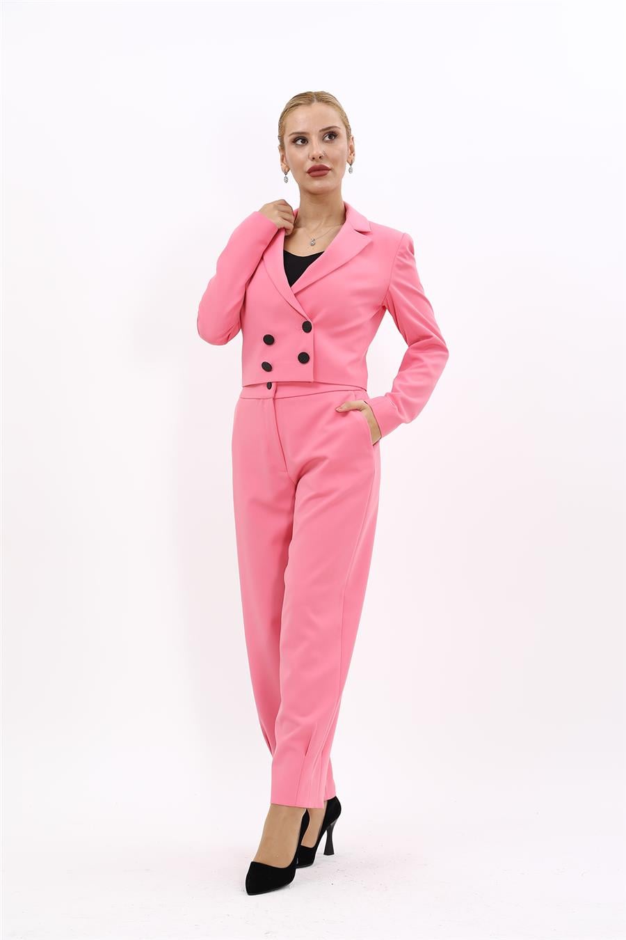Erkek Yaka Kuruvaze Kısa Ceket & Paçası Pileli Pantolon-Pembe Önder Özsoy 1048532 Mini Blazer Ceket & Pileli Paça Pantolon Takım