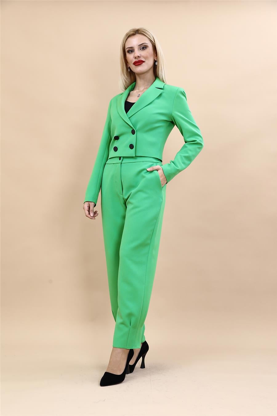 Erkek Yaka Kuruvaze Kısa Ceket & Paçası Pileli Pantolon-Yeşil Önder Özsoy 1048532 Mini Blazer Ceket & Pileli Paça Pantolon Takım