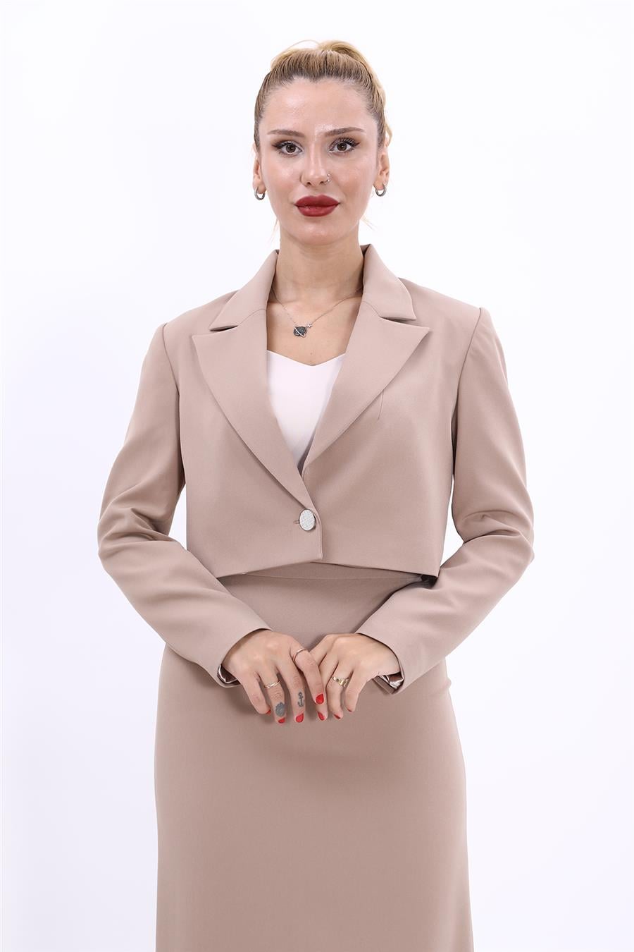 Erkek Yaka Tek Düğmeli Kısa Ceket-Taş Önder Özsoy 1073100 Tek Düğme Mini Ceket