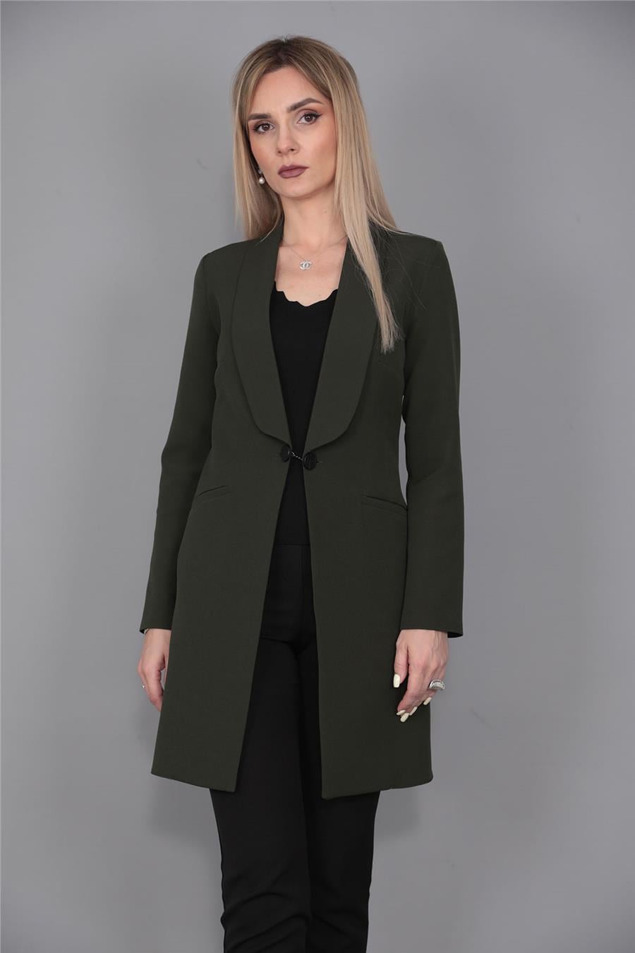Helen Ceket-Haki Önder Özsoy 1004100 Helen Ceket