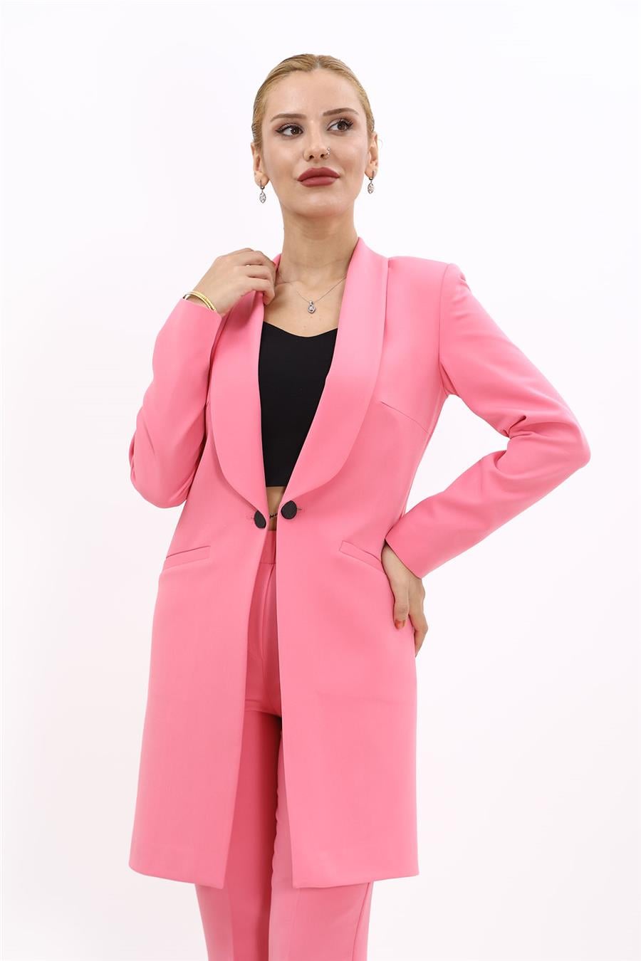 Helen Ceket-Pembe Önder Özsoy 2104100 Helen Ceket